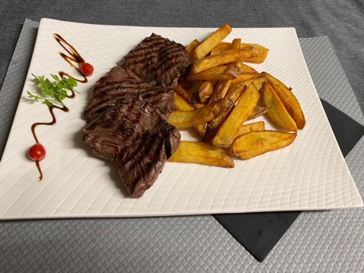 La Roseliere Hotel Saint-Quentin-Fallavier Ngoại thất bức ảnh