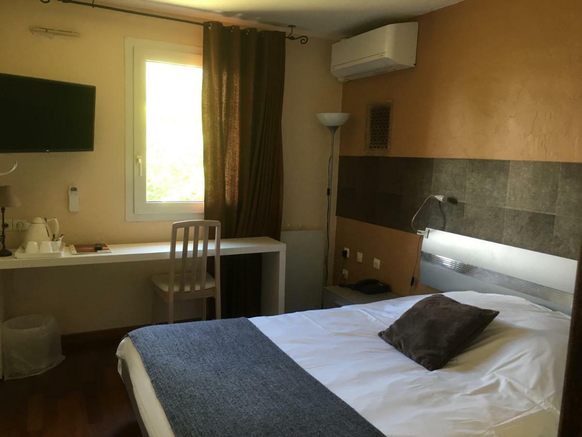 La Roseliere Hotel Saint-Quentin-Fallavier Ngoại thất bức ảnh